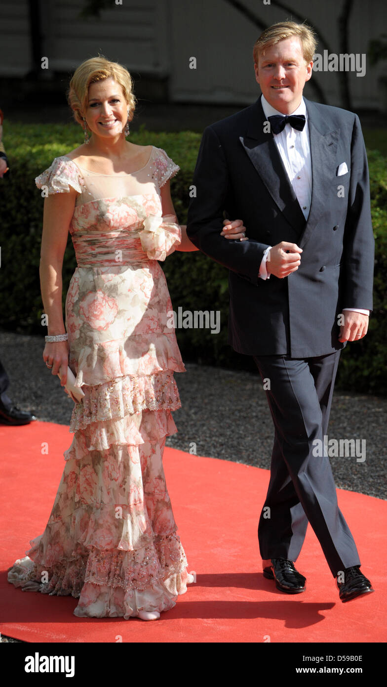 Crown Prince Willem-Alexander of the Netherlands and his wife Crown Princess Maxima arrive for the goverment dinner at the Eric Ericson Hall in Skeppsholmen, one of the islands of Stockholm, on the occasion of the wedding of Crown Princess Victoria of Sweden and Daniel Westling, Stockholm, Sweden, June 18, 2010. The wedding ceremony will take place on June 19, 2010. Photo: Frank Ma Stock Photo