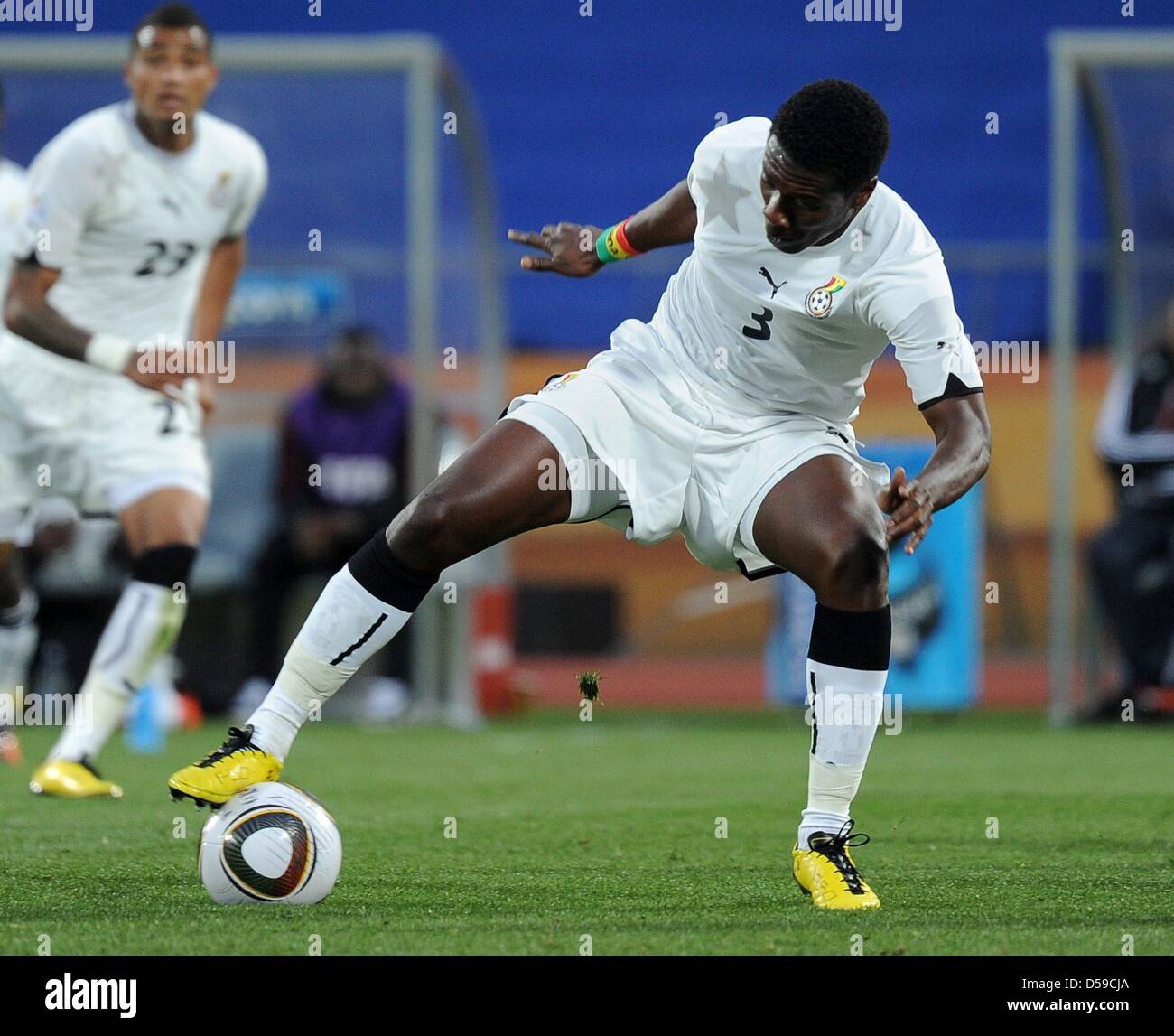 Ghana's Asamoah Gyan during the 2010 FIFA World Cup group D match between Ghana and Australia at the Royal Bafokeng Stadium in Rustenburg, South Africa 19 June 2010. Photo: Achim Scheidemann - Please refer to http://dpaq.de/FIFA-WM2010-TC Stock Photo