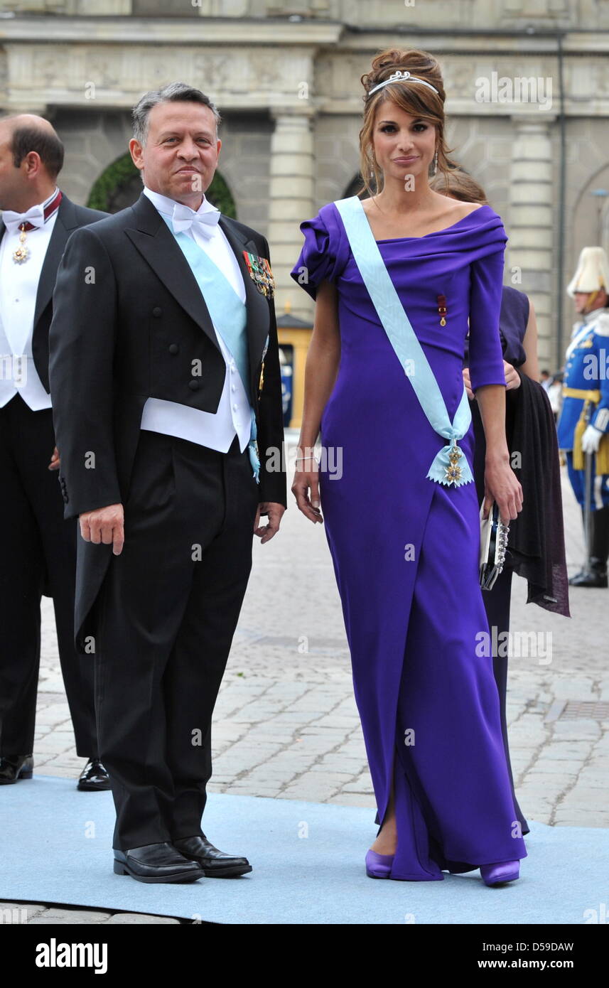 King Abdullah II of Jordan and Queen Rania  of Spain arrive for the wedding of Crown Princess Victoria of Sweden and Daniel Westling in Stockholm, Sweden, 19 June 2010. Photo: JOCHEN LUEBKE Stock Photo