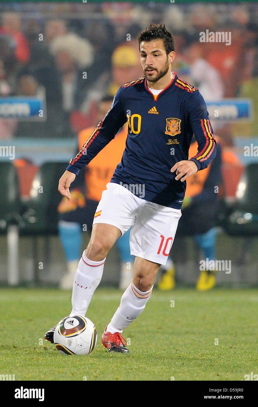 Spain's Cesc Fabregas during the 2010 FIFA World Cup group H match between Chile and Spain at Loftus Versfeld Stadium in Pretoria, South Africa 25 June 2010. Photo: Marcus Brandt dpa - Please refer to http://dpaq.de/FIFA-WM2010-TC Stock Photo