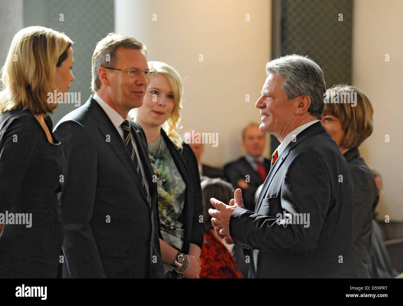 Presidential candidates Christian Wulff (2-L), his wife Bettina Wulff(L), his daughter from first marriage Annalena (C), presidential candidate Joachim Gauck (2-R) and his partner Daniela Schadt (R) arrive for an ecumenical church service ahead of the election of the German President in Berlin, Germany, 30 June 2010. The German President is elected by the Federal Convention. Photo: Stock Photo
