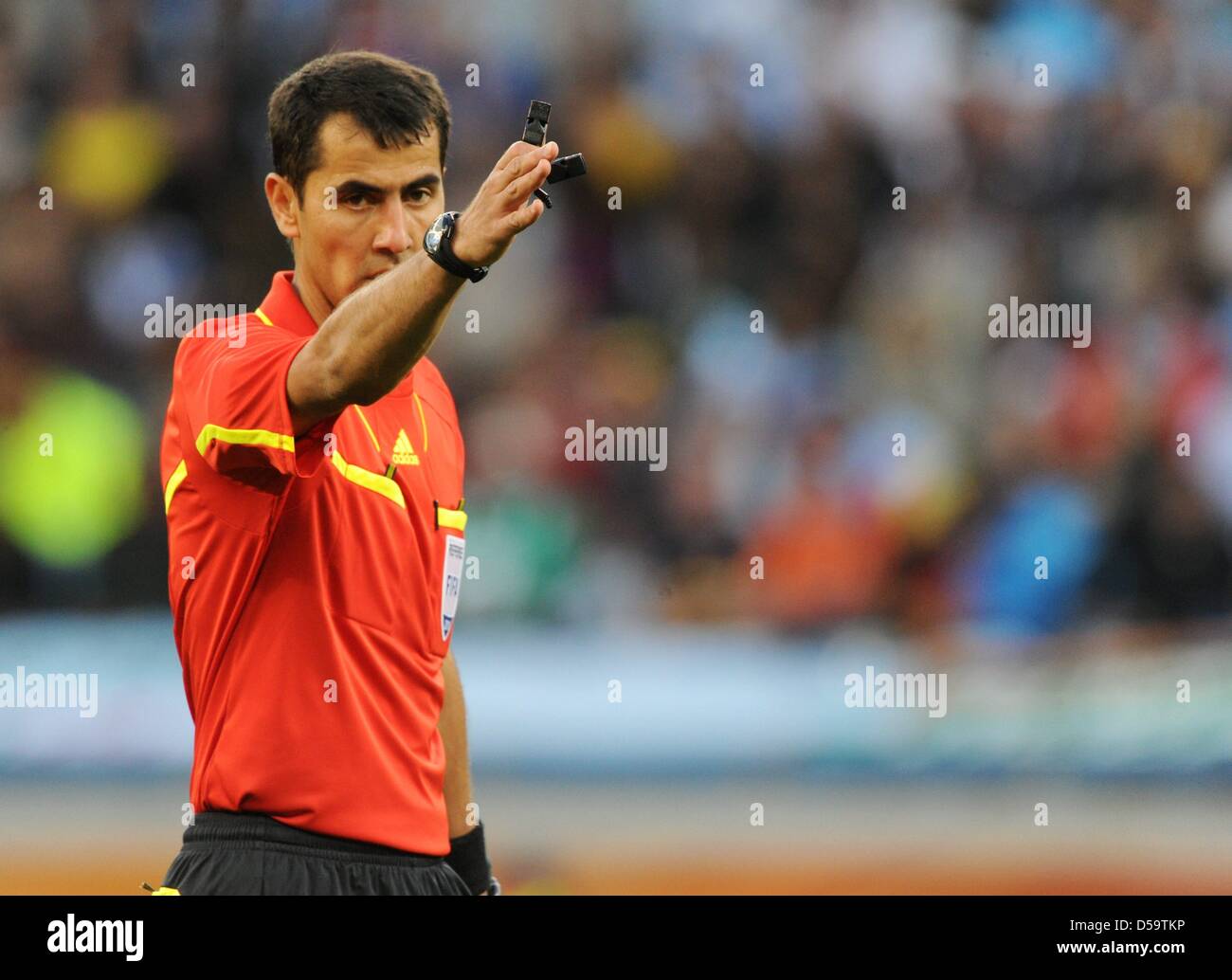 Usbek referee Ravshan Irmatov during the 2010 FIFA World Cup quarterfinal match between Argentina and Germany at the Green Point Stadium in Cape Town, South Africa 03 July 2010. Germany won 4-0. Photo: Marcus Brandt dpa - Please refer to http://dpaq.de/FIFA-WM2010-TC Stock Photo