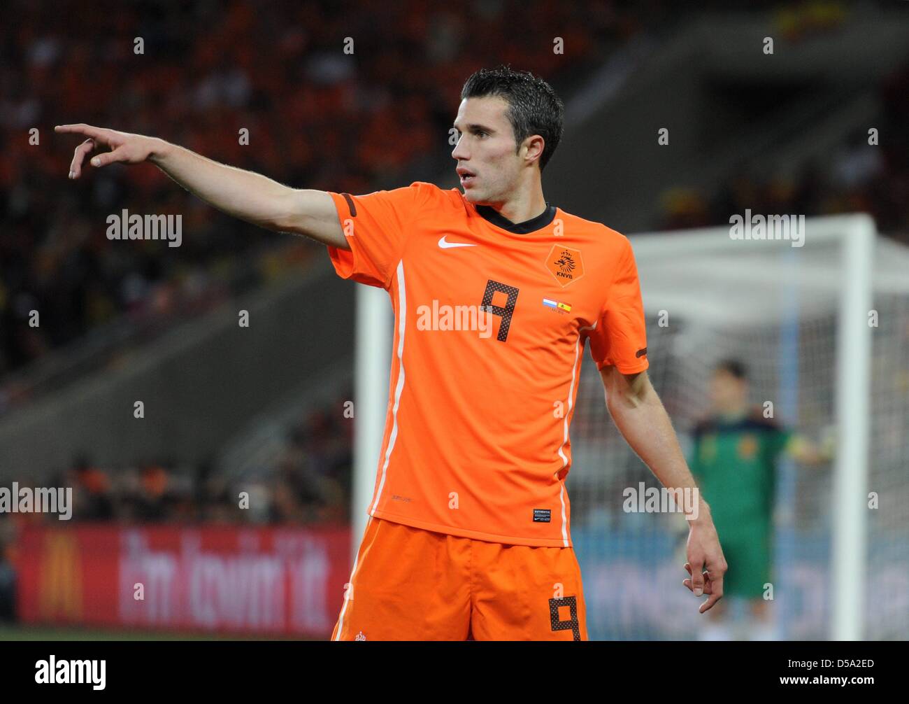 Dutch Robin van Persie gestures during the 2010 FIFA World Cup final match between the Netherlands and Spain at Soccer City Stadium in Johannesburg, South Africa 11 July 2010. Photo: Marcus Brandt dpa - Please refer to http://dpaq.de/FIFA-WM2010-TC Stock Photo