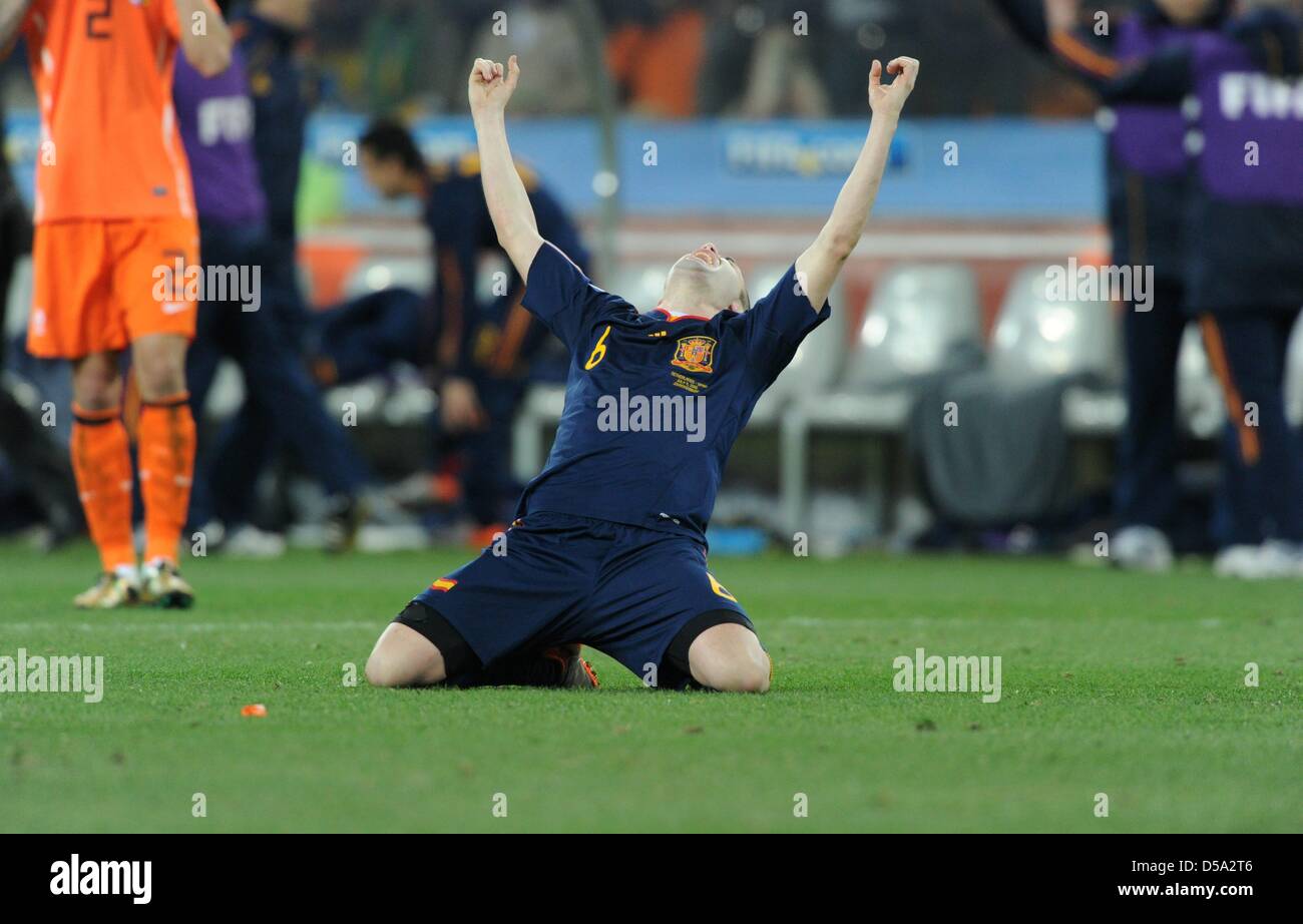 Spain's Andres Iniesta celebrates after scoring the 1-0 during the 2010 FIFA World Cup final match between the Netherlands and Spain at Soccer City Stadium in Johannesburg, South Africa 11 July 2010. Photo: Marcus Brandt dpa - Please refer to http://dpaq.de/FIFA-WM2010-TC  +++(c) dpa - Bildfunk+++ Stock Photo