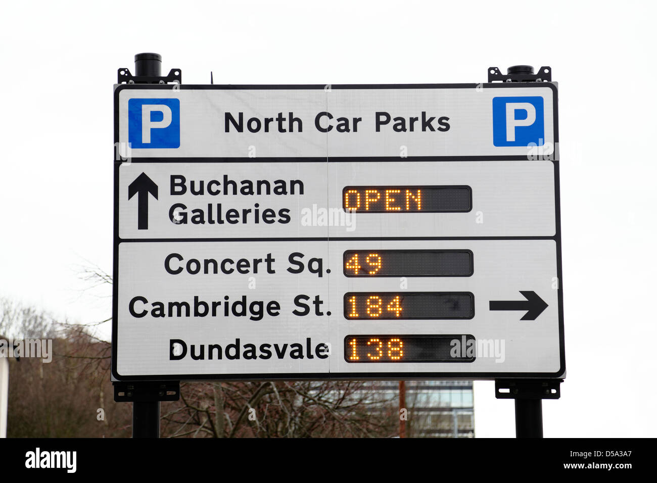 Parking spaces available hires stock photography and images Alamy