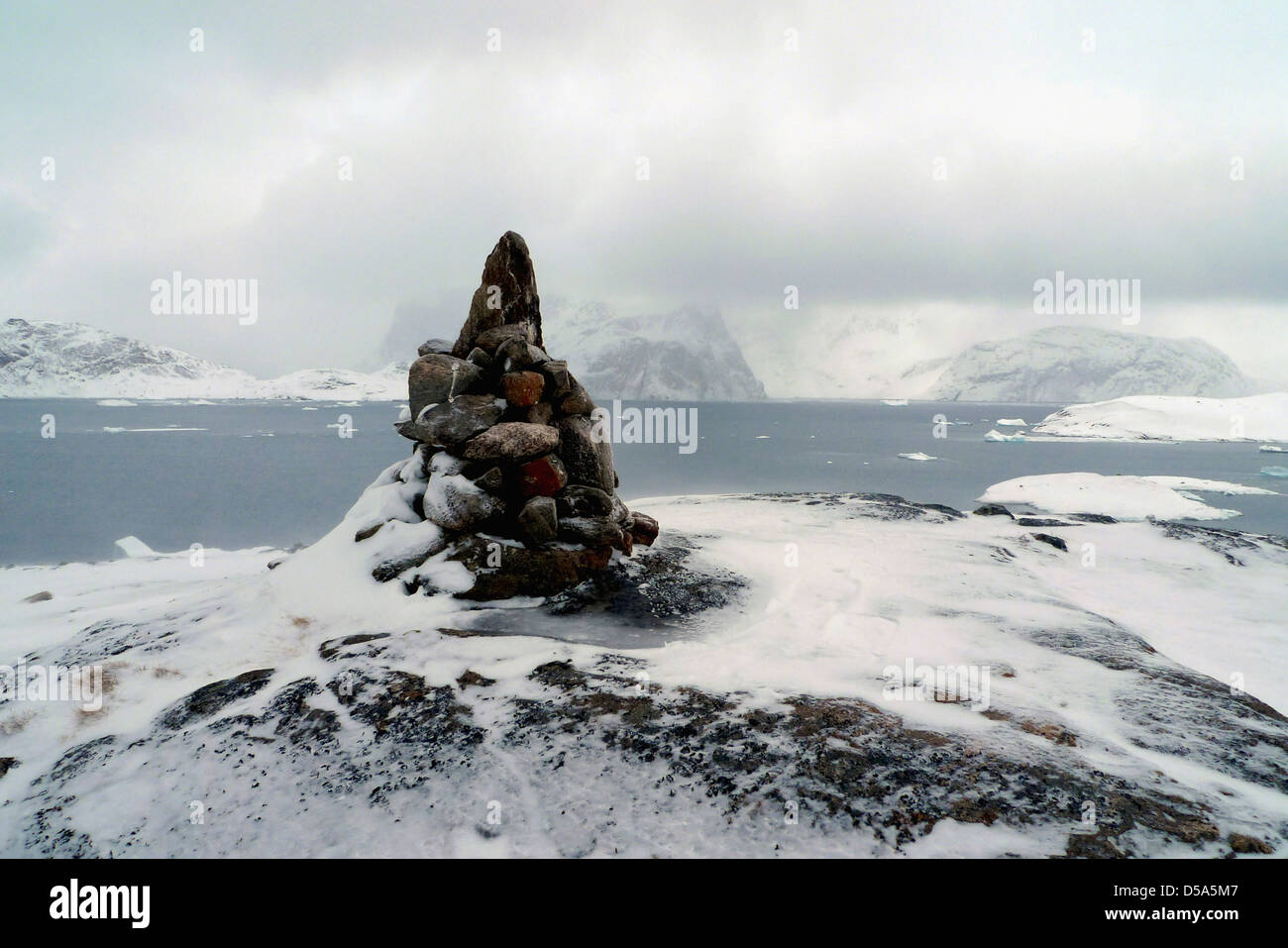 Greenland Coastal Rocks rocks, western greenland, greenland Stock Photo - Alamy