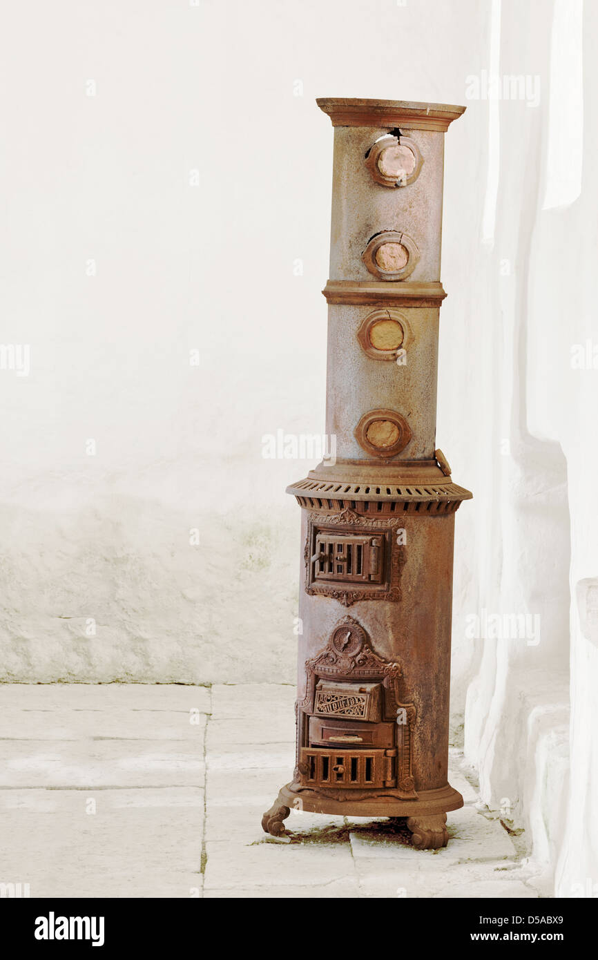 Vintage coal stove hires stock photography and images Alamy