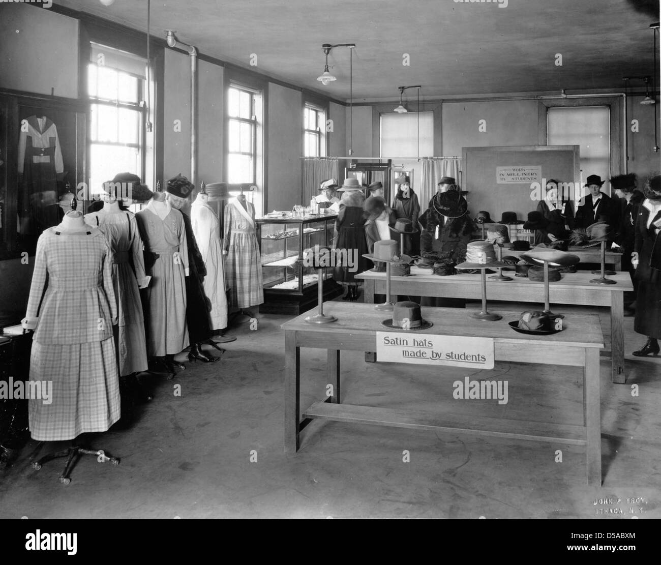 Display of work of textiles and clothing classes at Farmers Week in February 1919 Stock Photo