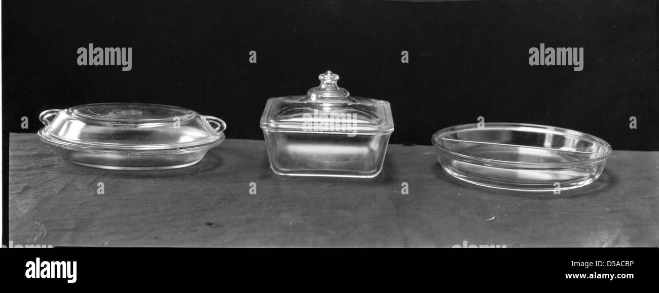Glass ovenware hi res stock photography and images Alamy