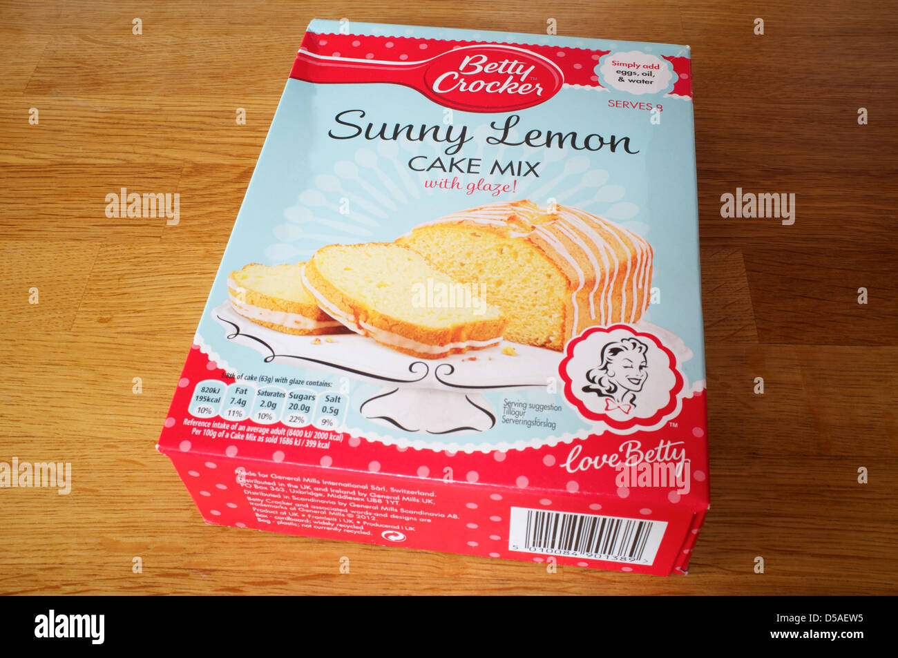 Betty Crocker sunny lemon cake mix Stock Photo Alamy