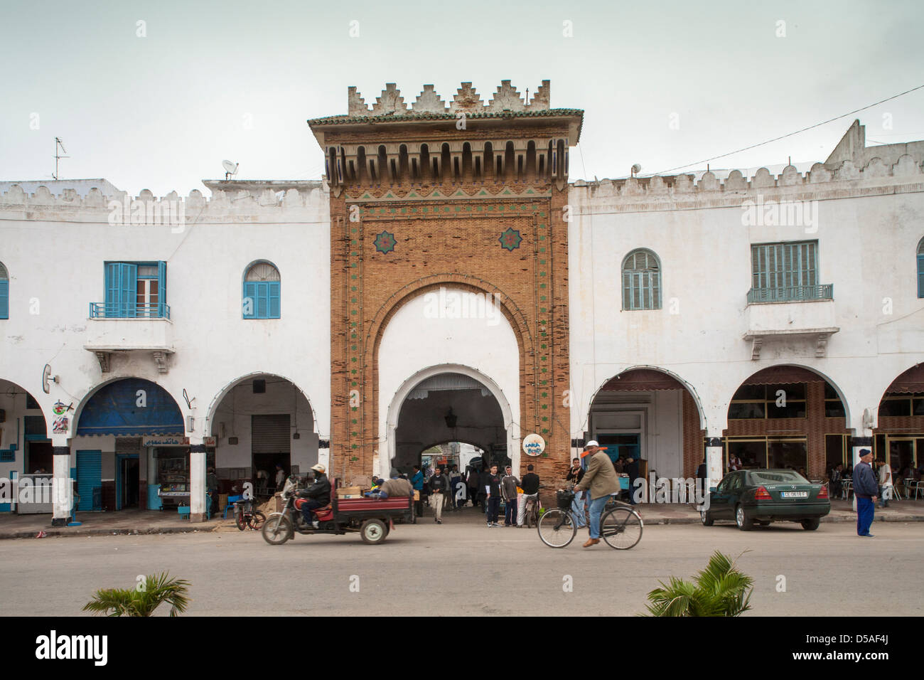 Larache Marruecos Morocco Medina Gate Stock Photo Alamy