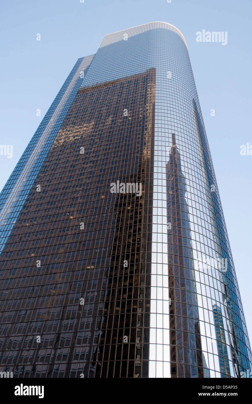 Skyscraper and dome hi-res stock photography and images - Alamy