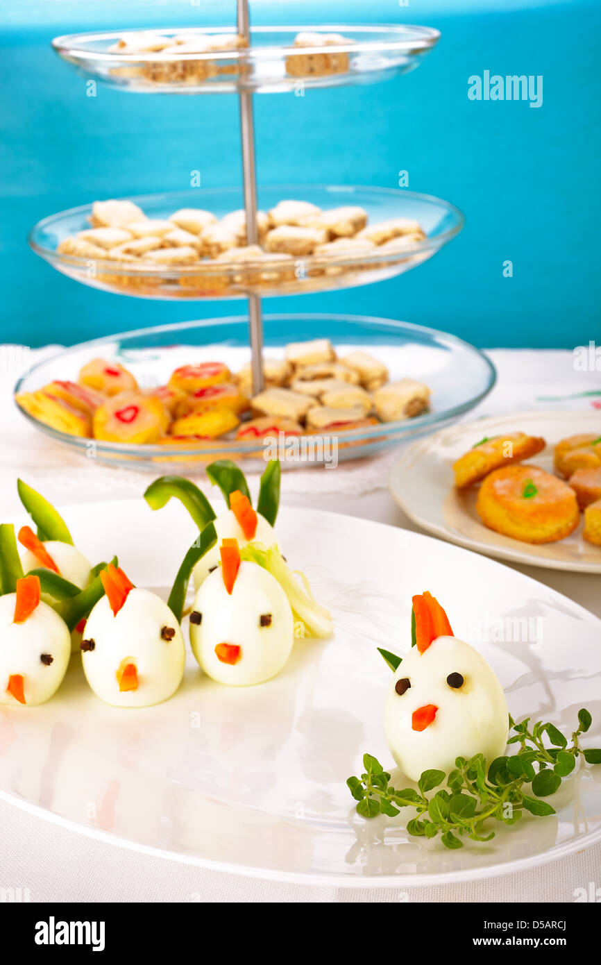 Hard Boiled Egg Chicken Stock Photo Alamy