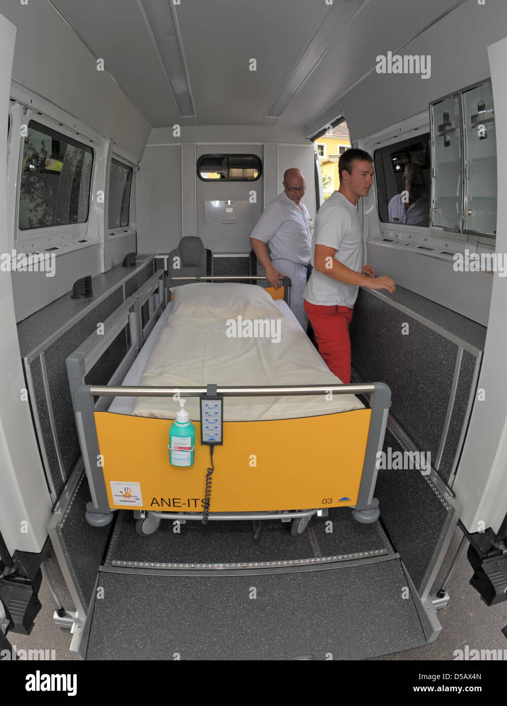 Obesity hospital beds hires stock photography and images Alamy