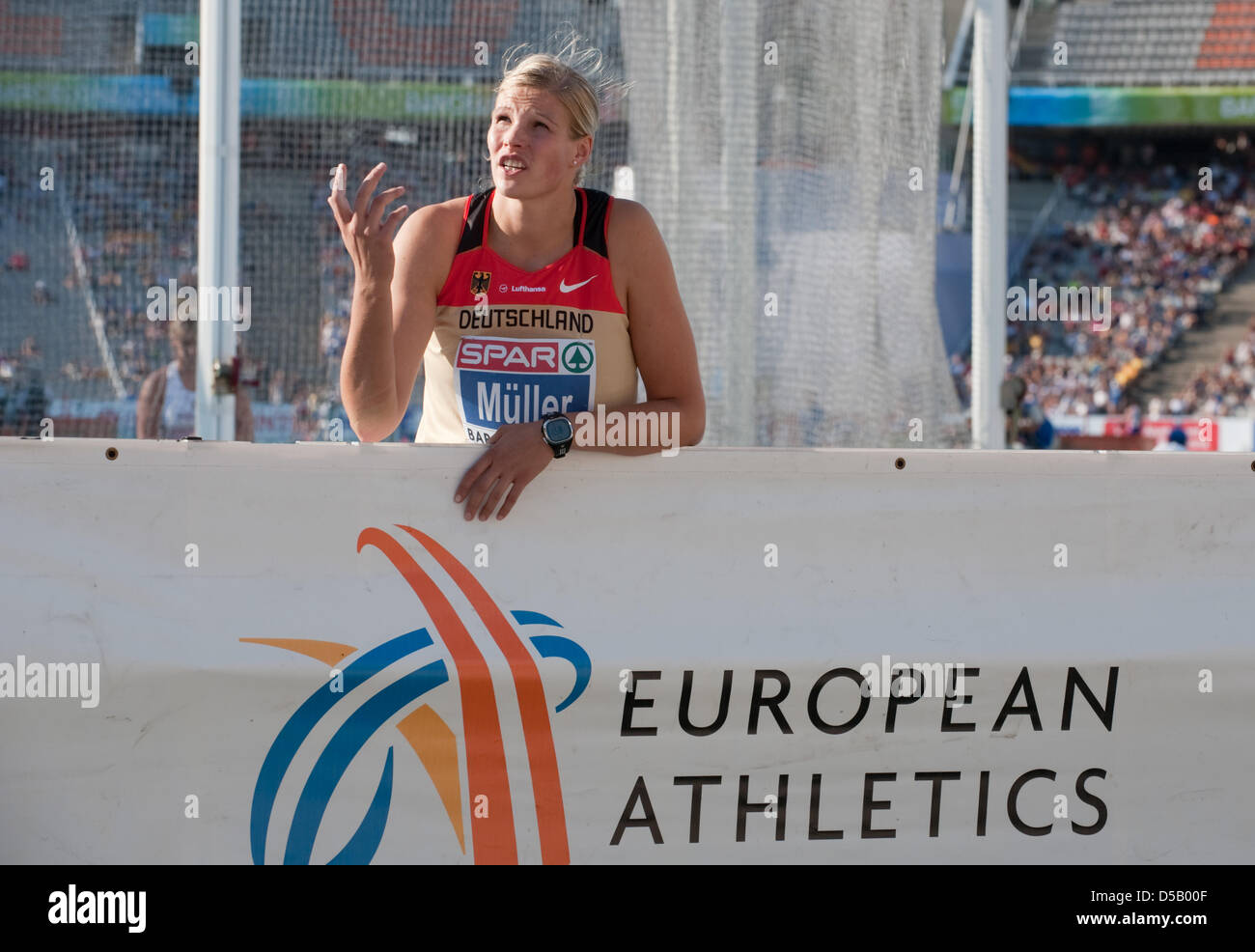 The picture features German Nadine Mueller during the women's discus final at the European Athletics Championships in Barcelona, Spain, 28 July 2010. Mueller finished eighth. Photo: Bernd Thissen Stock Photo