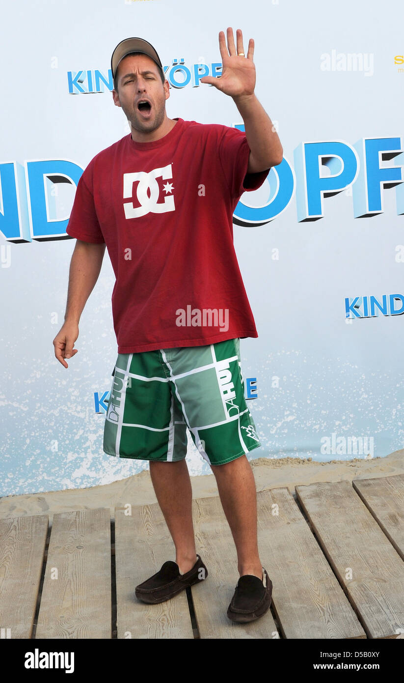 Cast member and US actor Adam Sandler arrives for the premiere of his film 'Grown Ups' at the 'O2 World Arena' in Berlin, Germany, 30 July 2010. The film is in German cinemans from 05 August on. Photo: Jens Kalaene Stock Photo