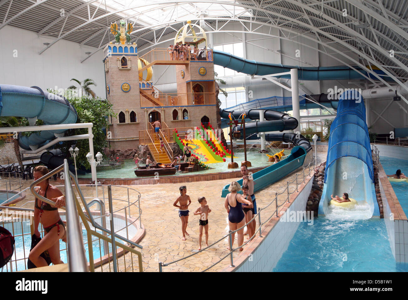 Indoor pool slides hires stock photography and images Alamy