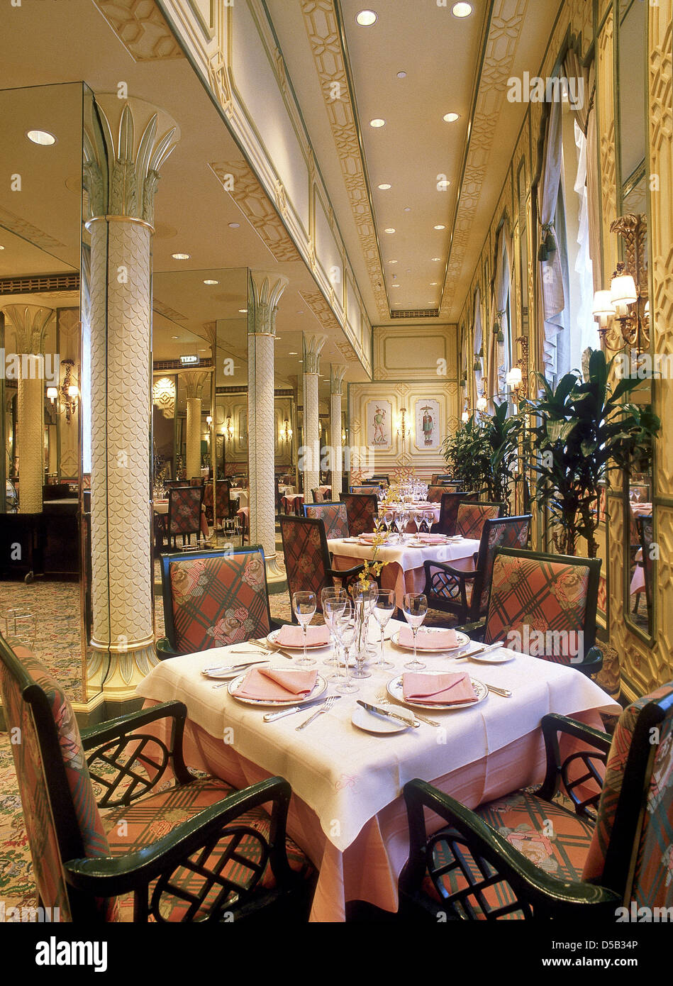 Restaurant at the Dorchester Hotel in London Stock Photo