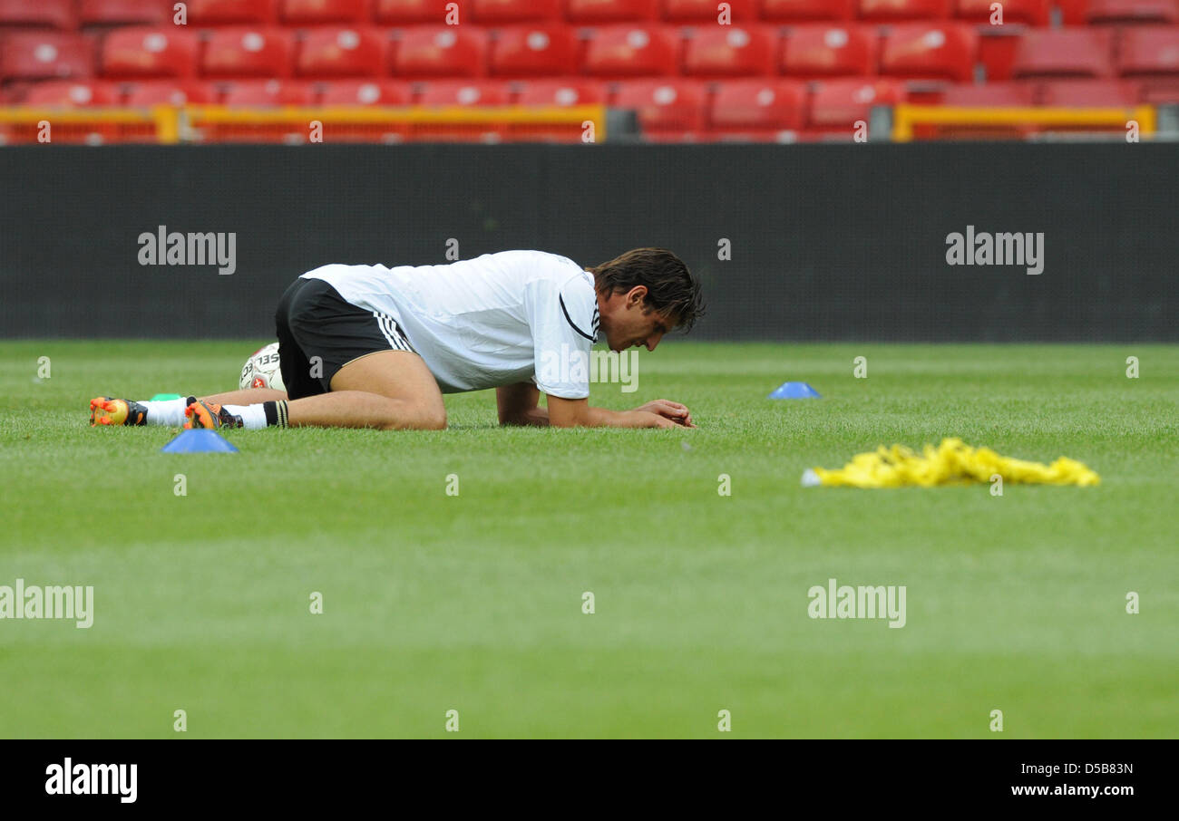 Mario Gomez during a warm-up session of the German national soccer team in the Parken Stadium in Copenhagen, Denmark, 10 August 2010. On Wednesday (11 August 2010), Germany plays a friendly game against Denmark. Photo: Marcus Brandt Stock Photo