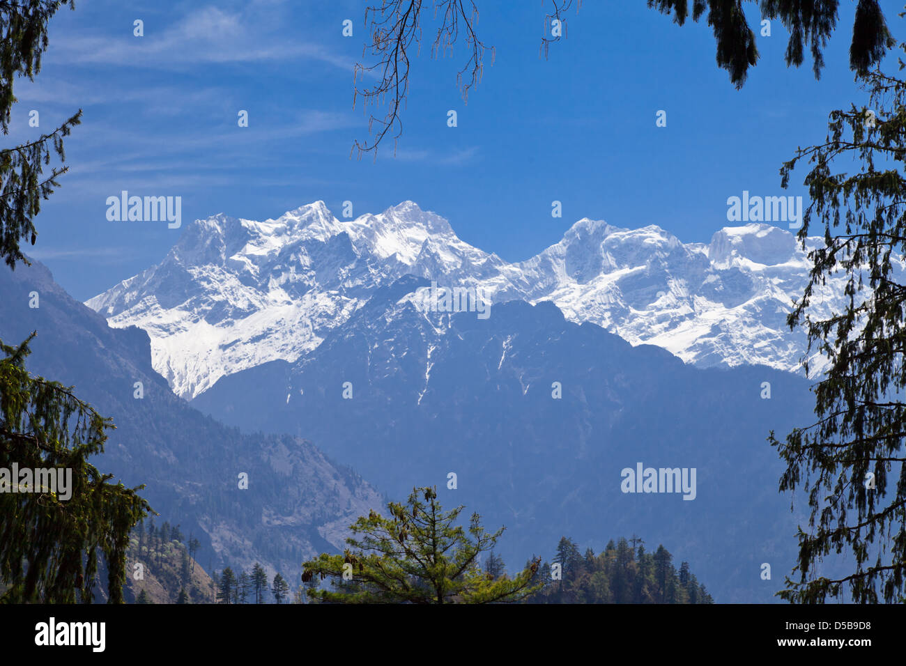 Valley of eternity himalayas hi-res stock photography and images - Alamy