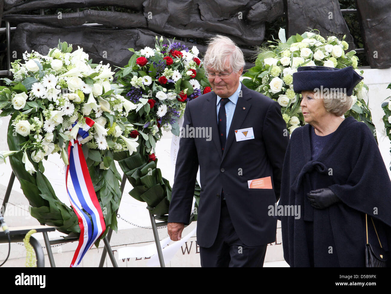 Dutch Queen Beatrix and Jan van Bodegom, president of the foundation 'Stichting Herdenking' attend the commemoration ceremony at the Indonesian Memorial Monument, The Hague, Netherlands, 15 August 2010. Photo: Albert Nieboer / NETHERLANDS OUT Stock Photo