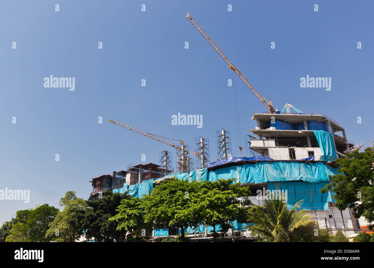 Under construction building hi-res stock photography and images - Alamy