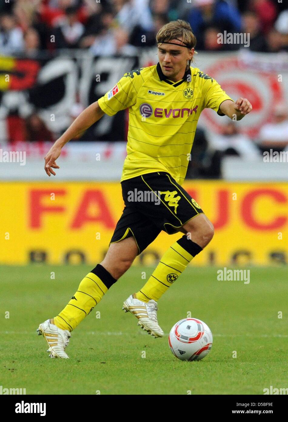 Dortmund S Marcel Schmelzer Controls The Ball During Bundesliga Stock Photo Alamy