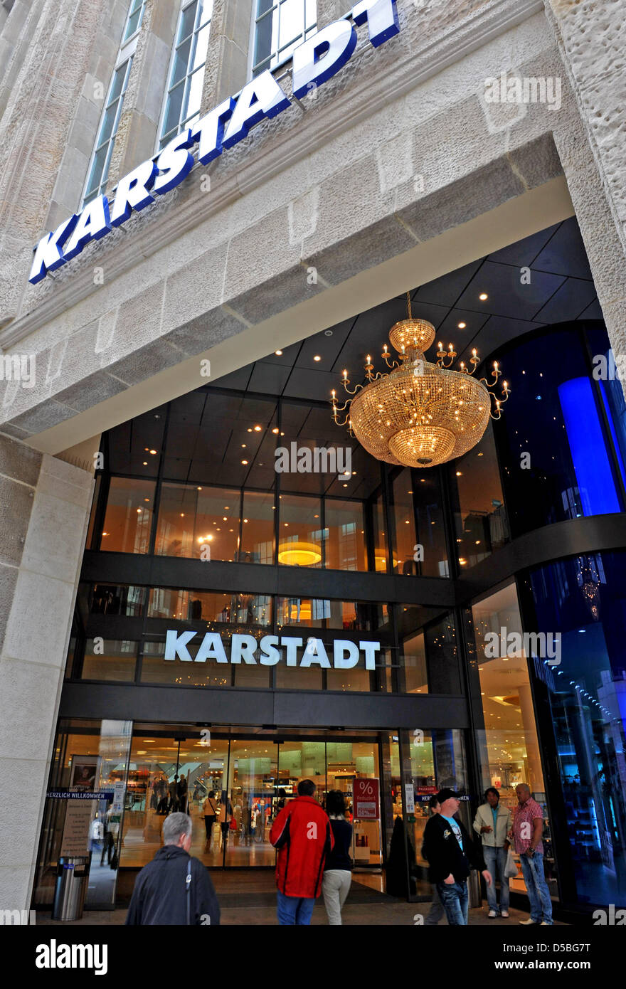 A picture taken on 02 September 2010 shows the entrance of a Karstadt department store in Leipzig, Germany. The decision on the future of the bankrupt department store chain is anxiously expected for Thursday 02 September. The creditors of Karstadt's hirer Highstreet are supposed to agree on lower rents for the depatment store houses. They are meeting in London today after several  Stock Photo