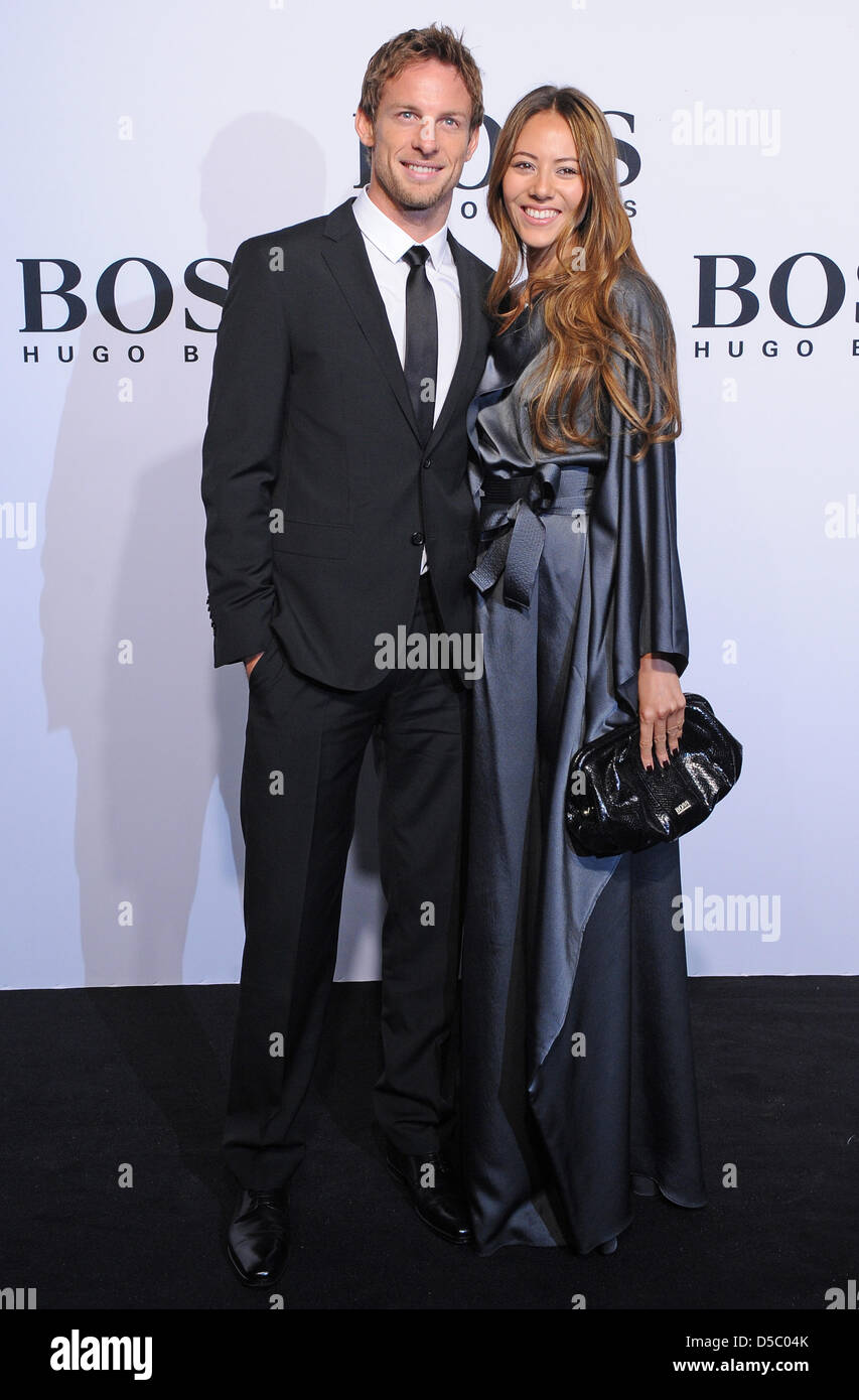 Great Britain's Formula-1 pilot Jenson Button (L) and his girlfriend ...
