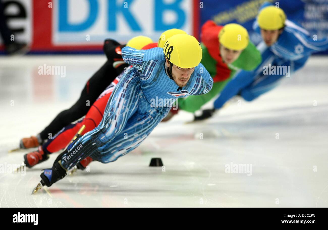 Thibaut Fauconnet (Frankreich), aufgenommen am Samstag (23.01.2010) in der Freiberger Arena in Dresden im Rahmen der Shorttrack Europameisterschaft. Foto: Thomas Eisenhuth / Z6326 Stock Photo