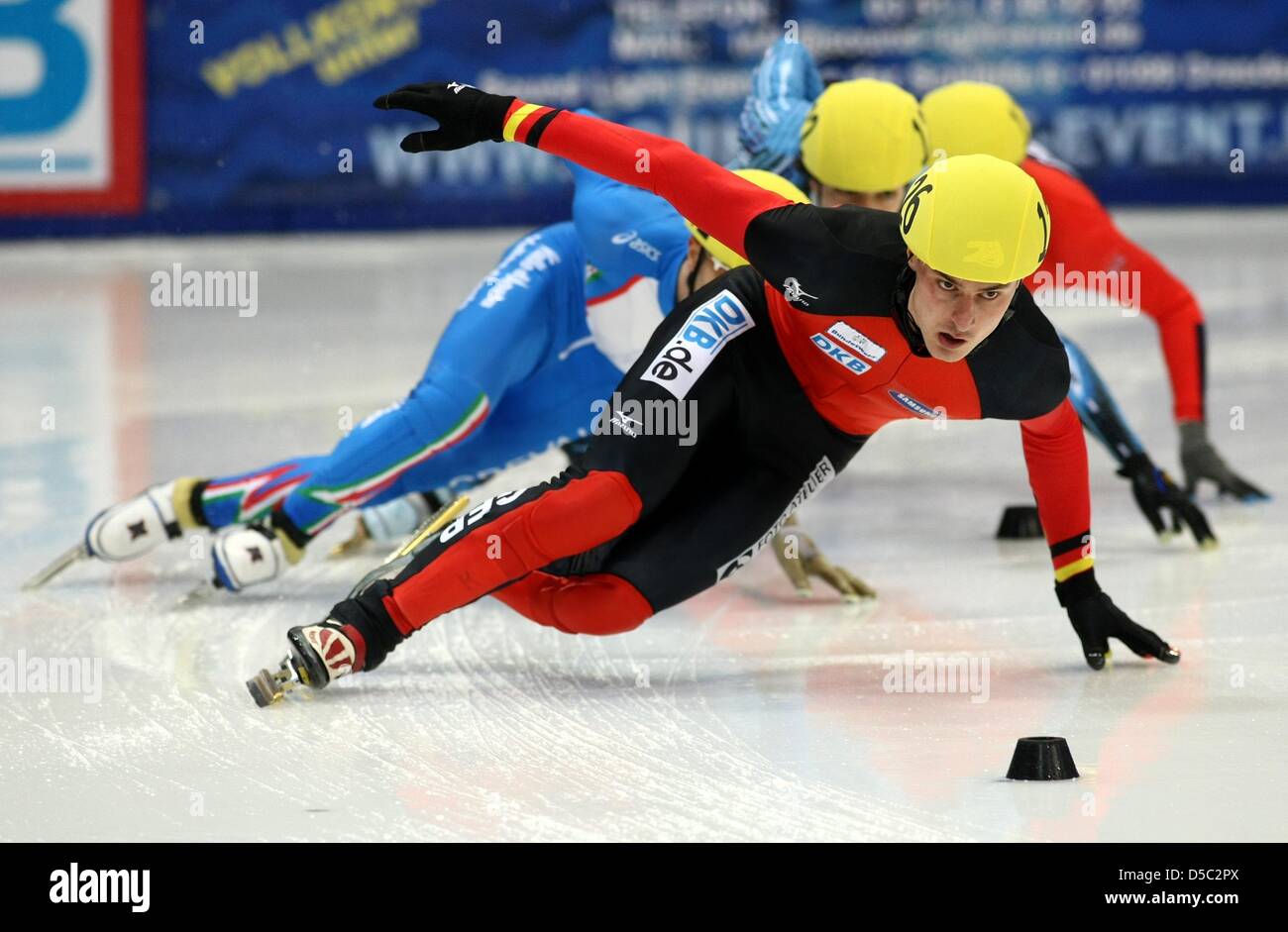 Robert Seifert (Deutschland), aufgenommen am Samstag (23.01.2010) in der Freiberger Arena in Dresden im Rahmen der Shorttrack Europameisterschaft. Foto: Thomas Eisenhuth / Z6326 Stock Photo