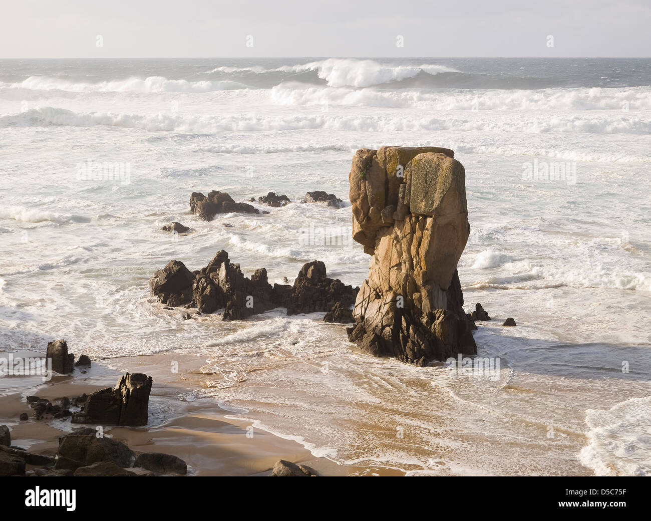 Seascape rock hi-res stock photography and images - Alamy