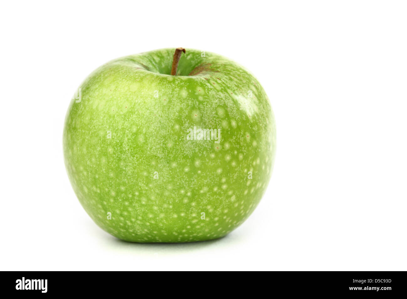 green apple isolated on white background Stock Photo - Alamy