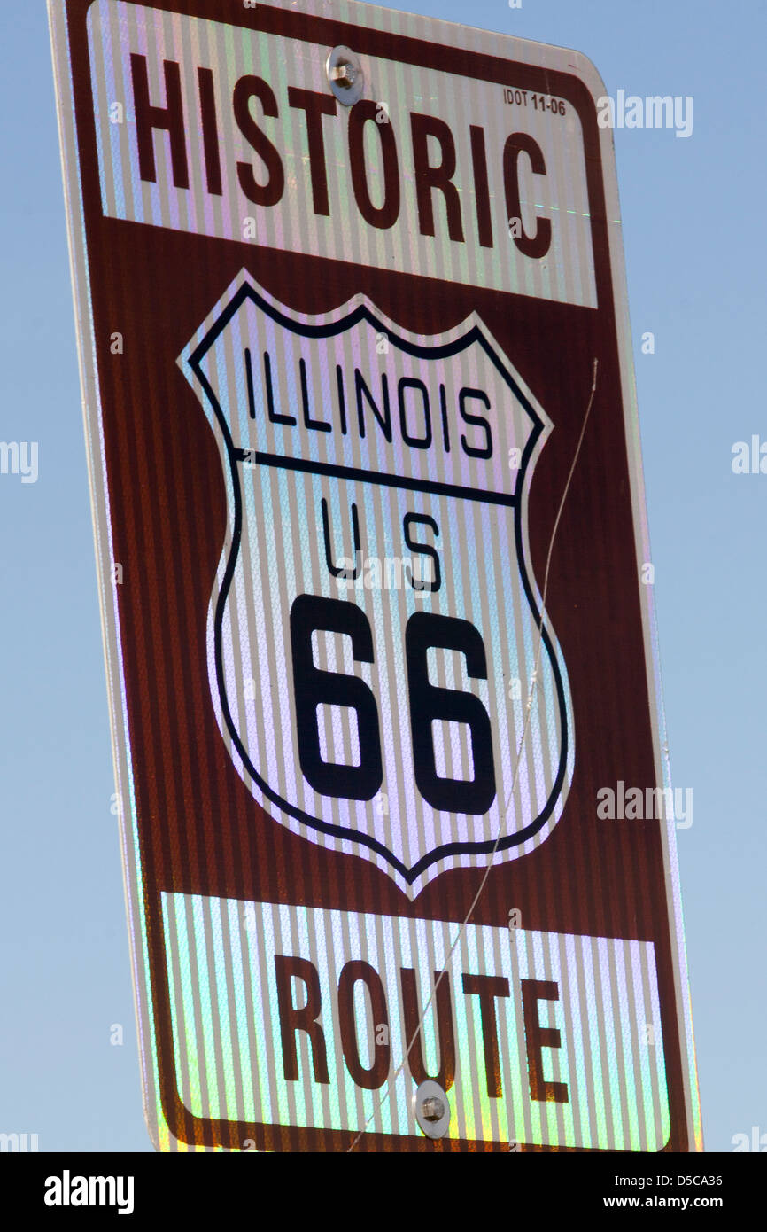 Route 66 sign arrow hi-res stock photography and images - Alamy