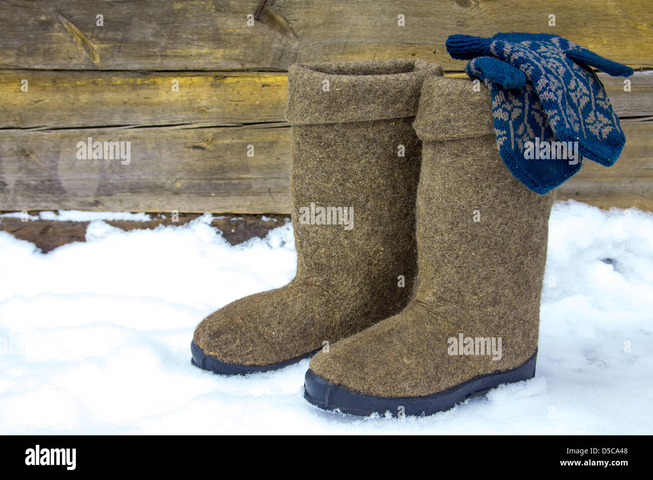 Boots clothing snowy mittens hi-res stock photography and images - Alamy