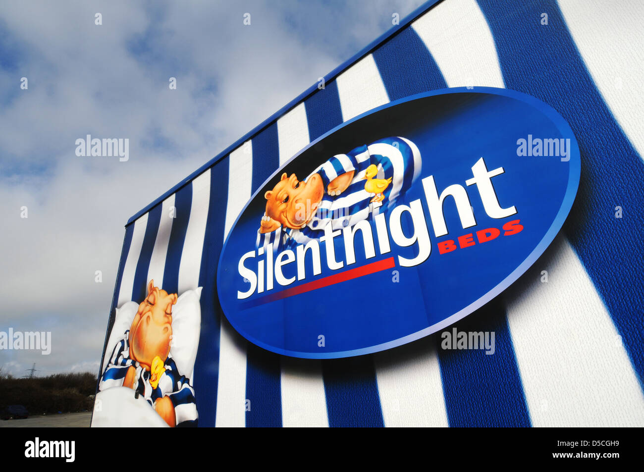Silent hippo hires stock photography and images Alamy