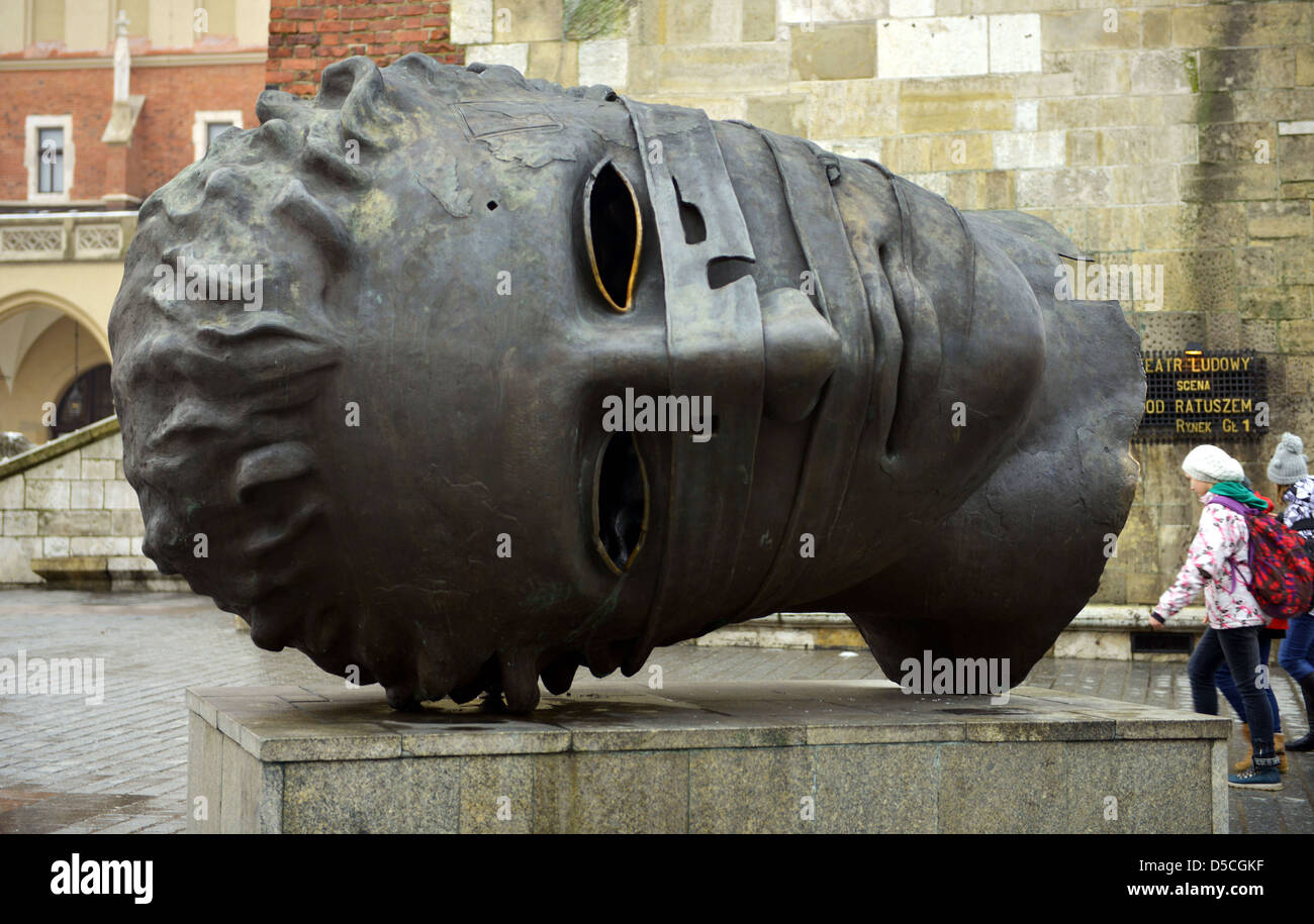 Giant Head statue, Market Square, Krakow, Poland Stock Photo Alamy