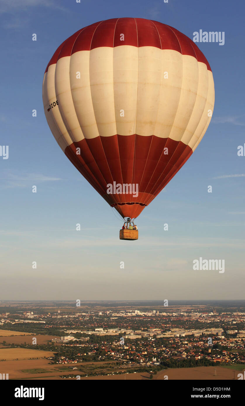 Magdeburg Germany Hot Air Balloon In High Resolution Stock Photography and  Images - Alamy