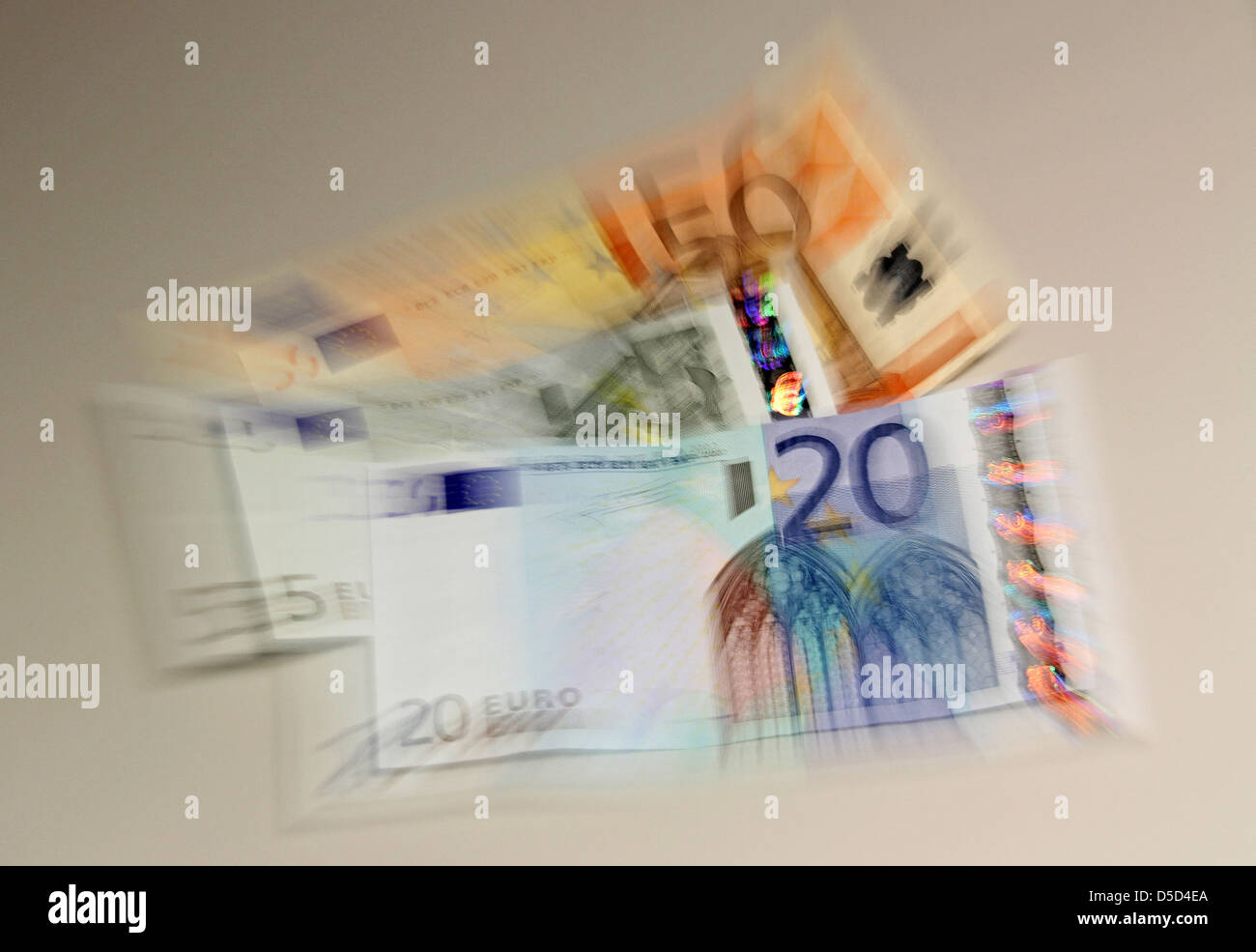 5 euro banknotes hi-res stock photography and images - Alamy
