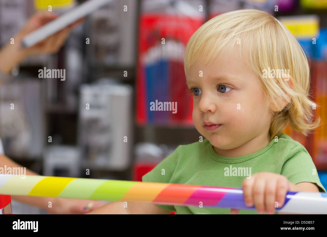 LIttle kid at the shopping mall Stock Photo Alamy