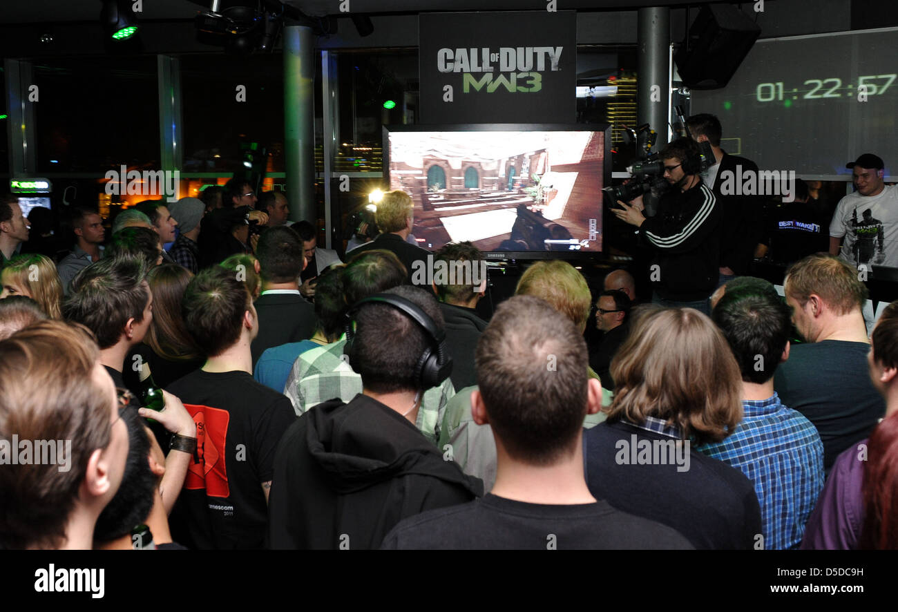 Stefan effenberg launch video game call duty hi-res stock photography and  images - Alamy
