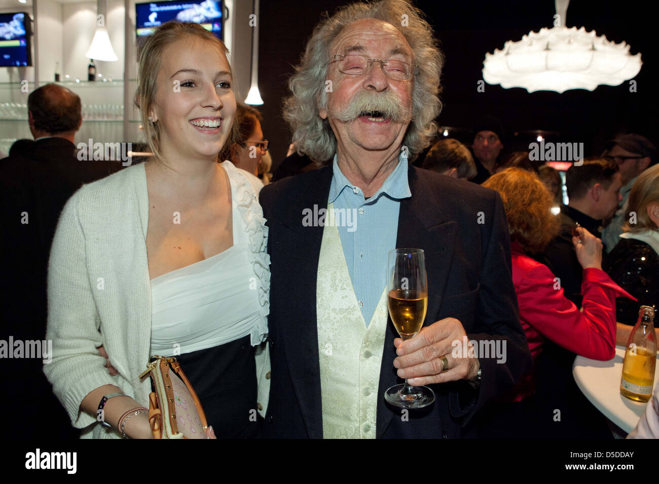 Jean Puetz und Tochter, at the premiere of 'Kein Pardon – Das Musical' at Capitol Theater Duesseldorf, Germany - 12.11.2011 Stock Photo