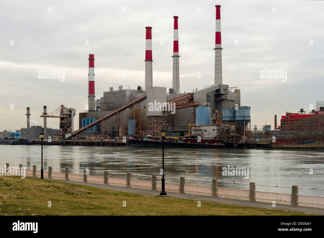 Ravenswood Generating Station, Long Island City, Queens, New York, seen from Roosevelt Island
