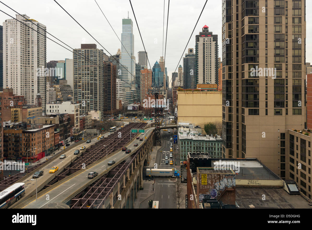 View along E. 60th Street approaching Manhattan on the Roosevelt Island Tramway (1976). Stock Photo