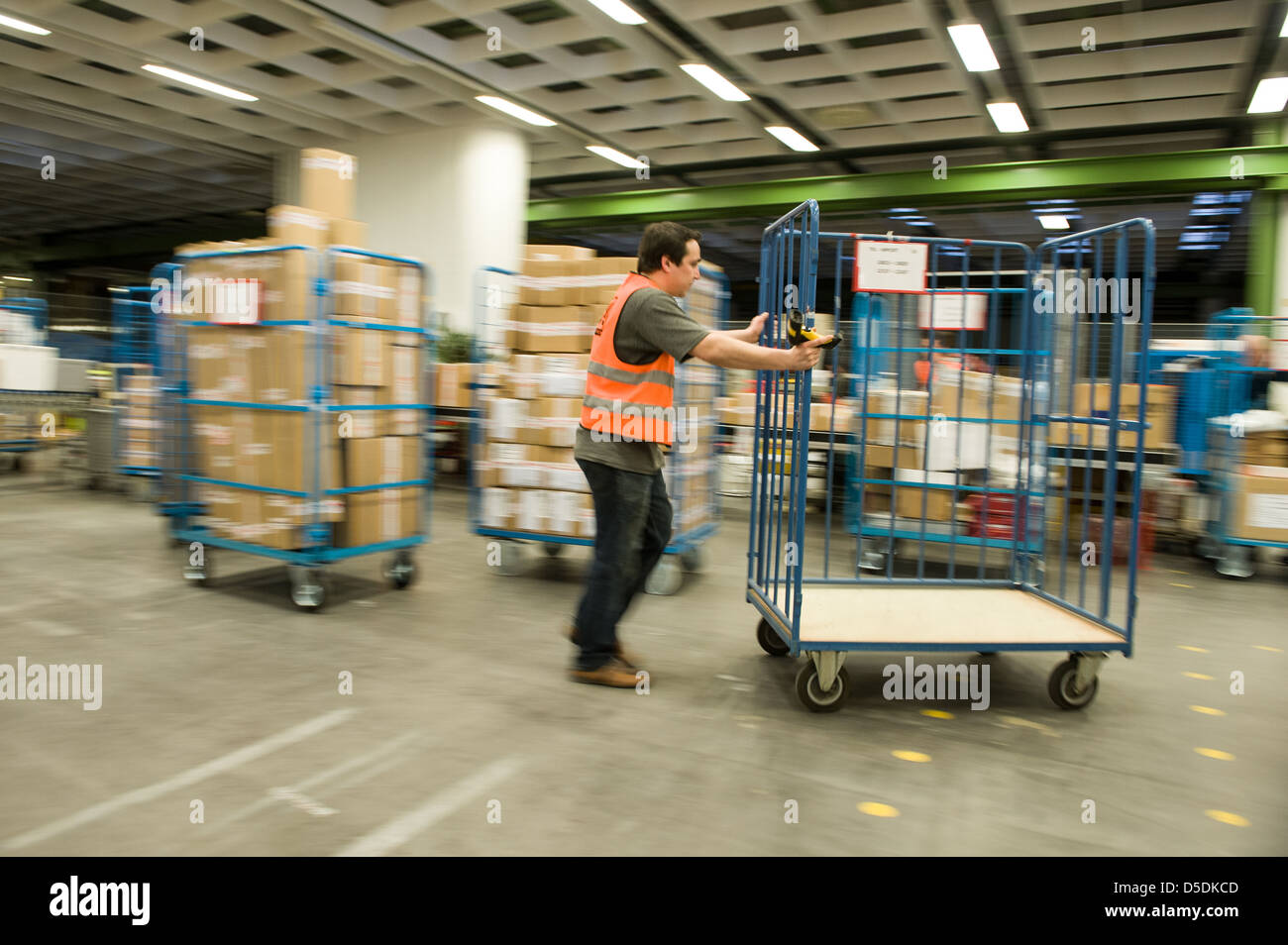 Go Express And Logistics High Resolution Stock Photography And Images Alamy
