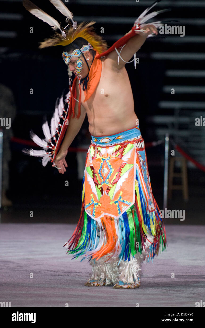 Native indian ceremony photograph hi-res stock photography and images ...