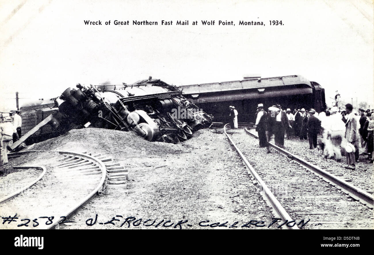 Wreck of the Great Northern Fast Mail train at Wolf Point, Montana, 1934 Stock Photo