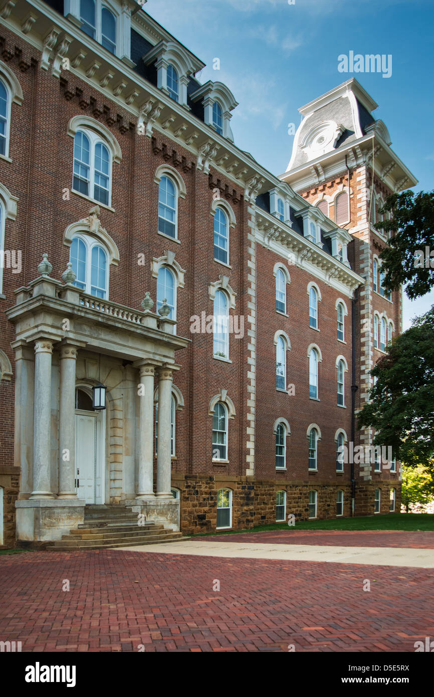 University Of Arkansas >> Old Main On The Campus Of The University Of Arkansas University Of Arkansas >> Old Main On The Campus Of The University Of Arkansas