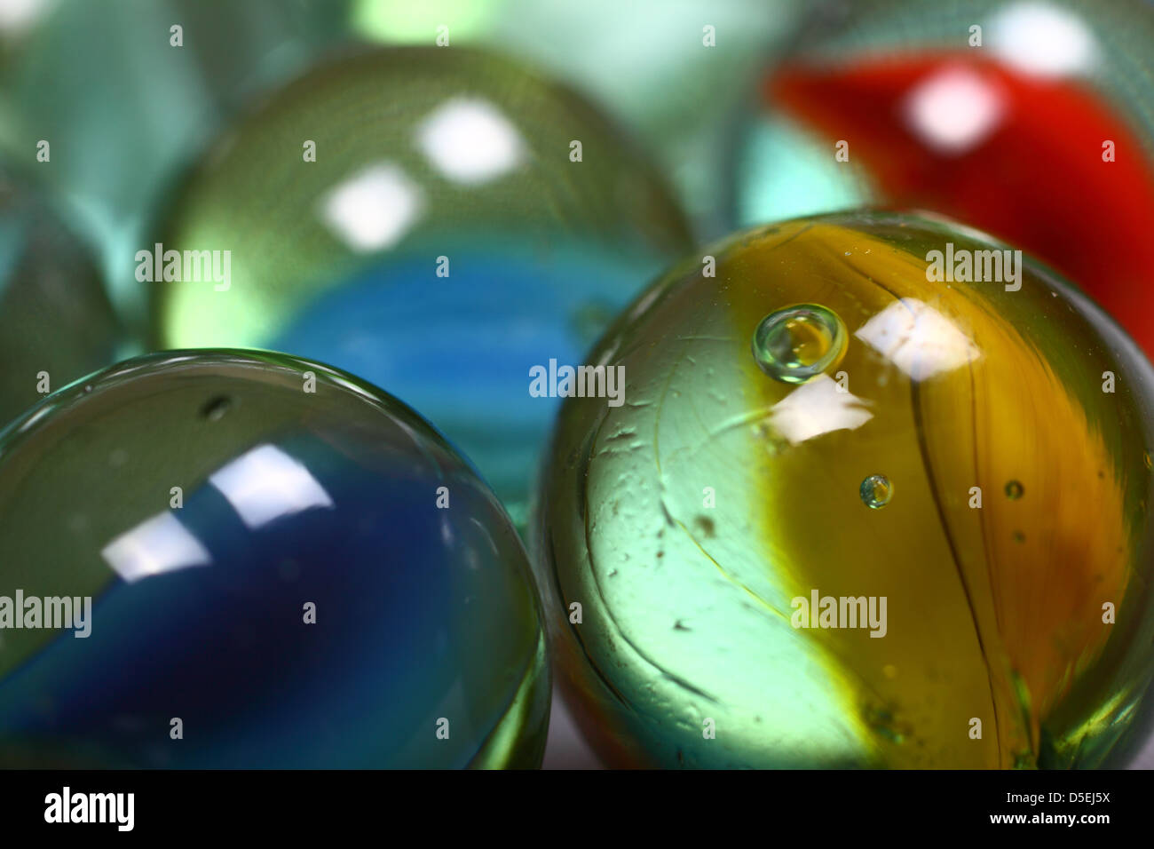 Colourful marbles hi-res stock photography and images - Alamy