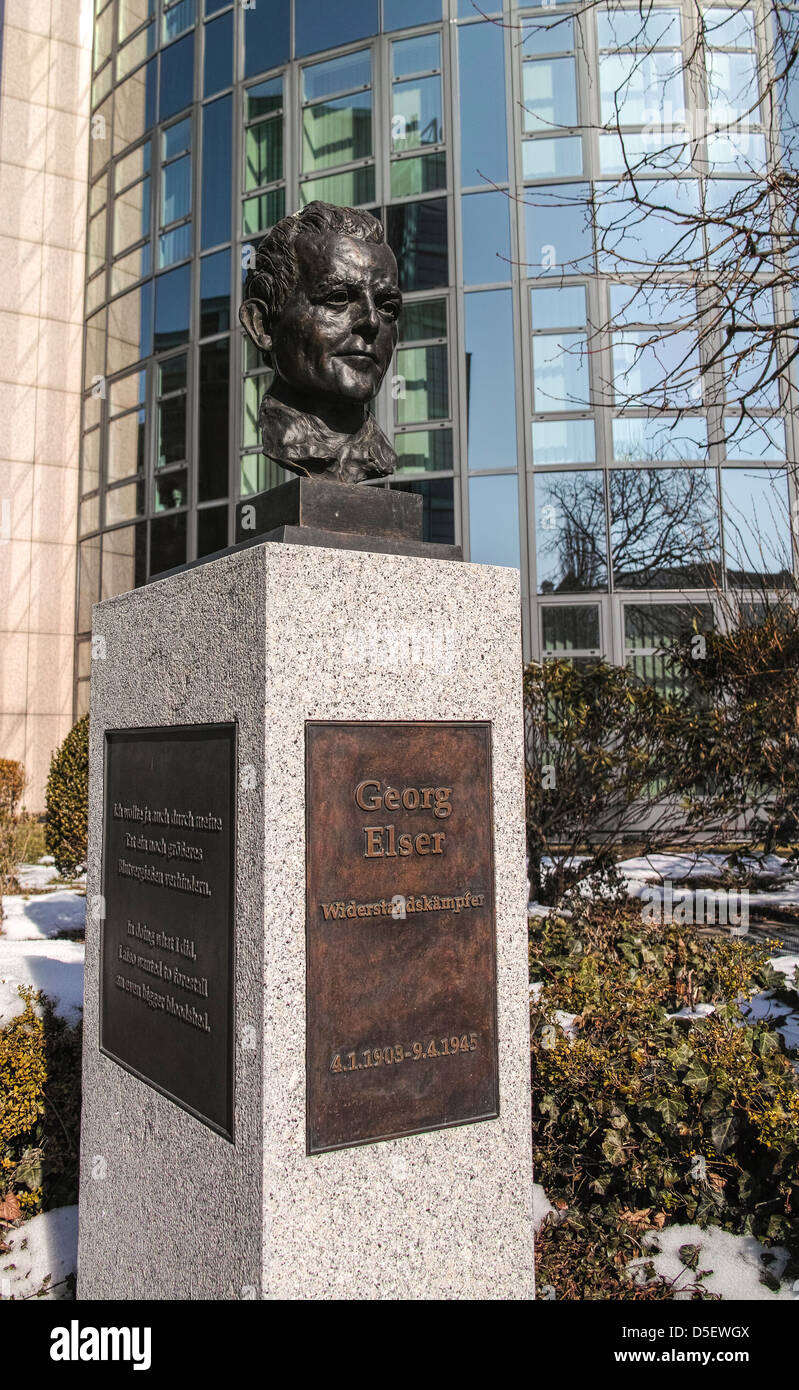 Bust of Georg Elser who carried out an assassination attempt on Adolf Hitler in the Bürgebräukeller in Nov. 1939 Stock Photo